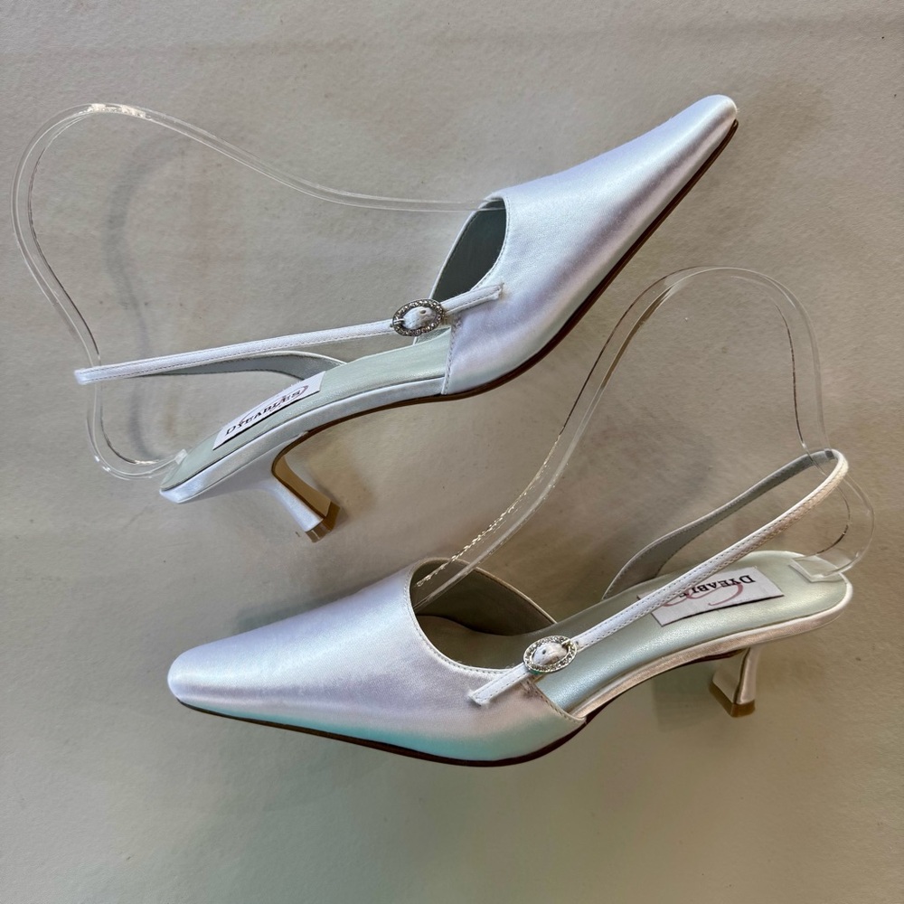 DYEABLES Divine White Satin Slingback Kitten Heels Leather Sole (6.5B) - Picture 5 of 15